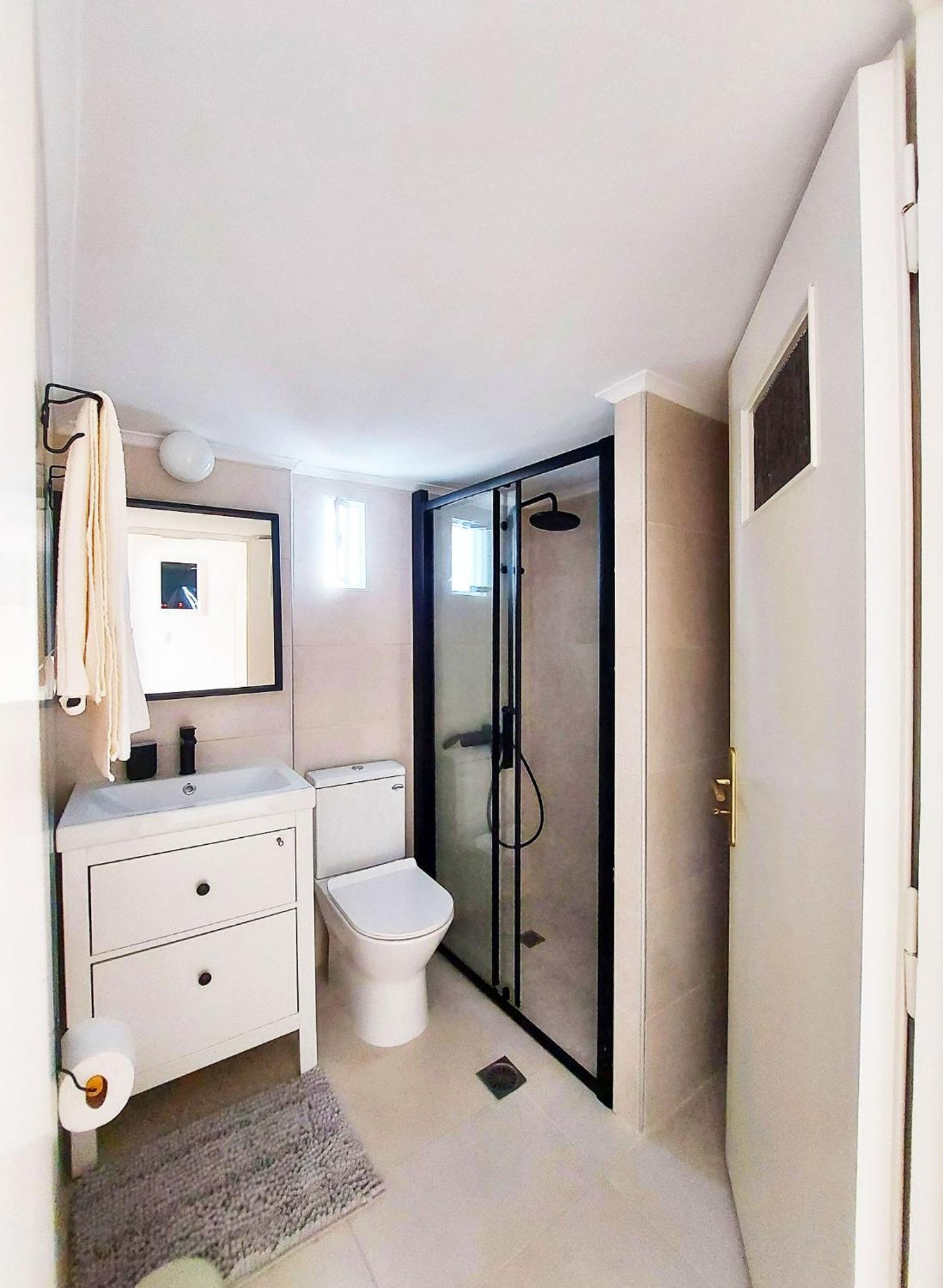 Aristis Apartment Heraklion  Bagian luar foto