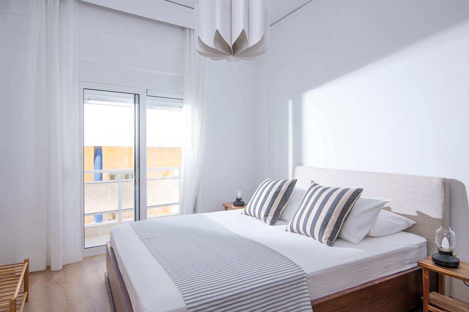 Aristis Apartment Heraklion  Bagian luar foto